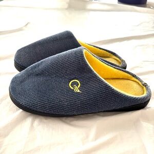 Mishansha mule slip on slippers blue cushioned house shoes SZ 7-8 Worn gently